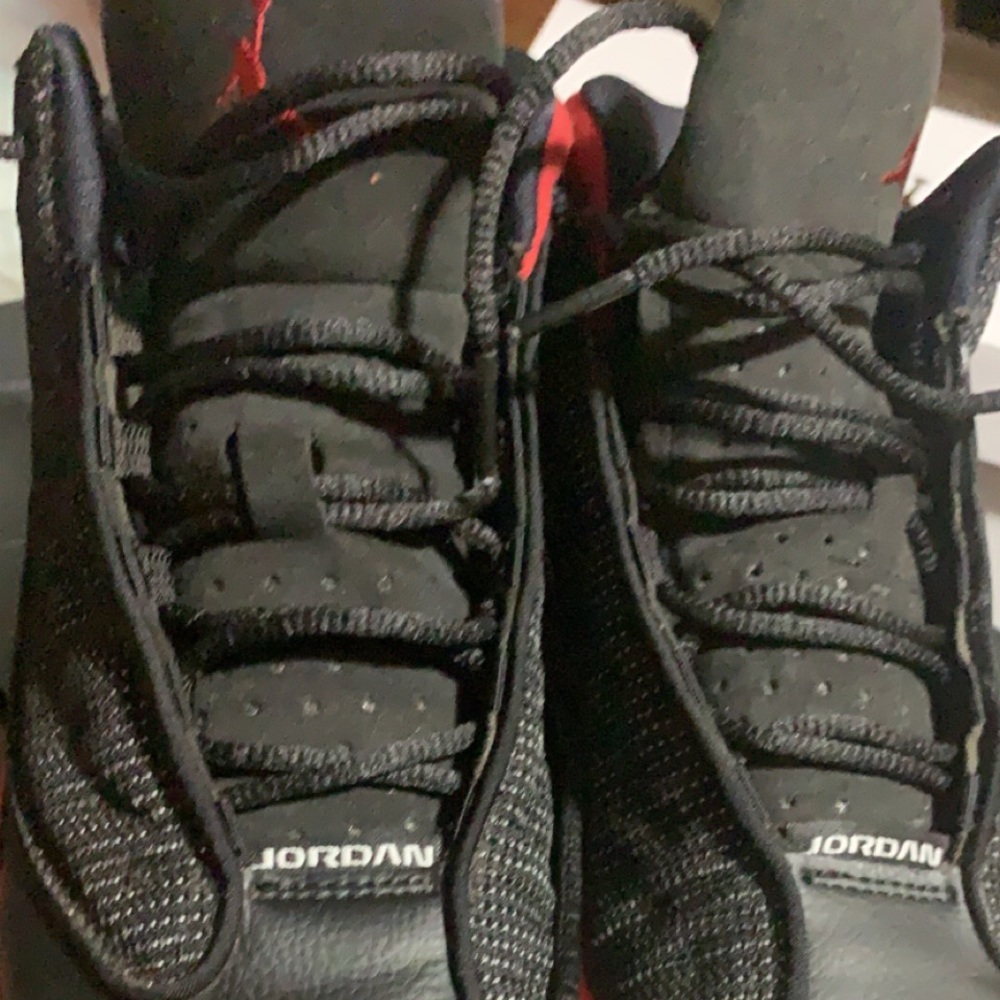 Jordan 13s bred size 6